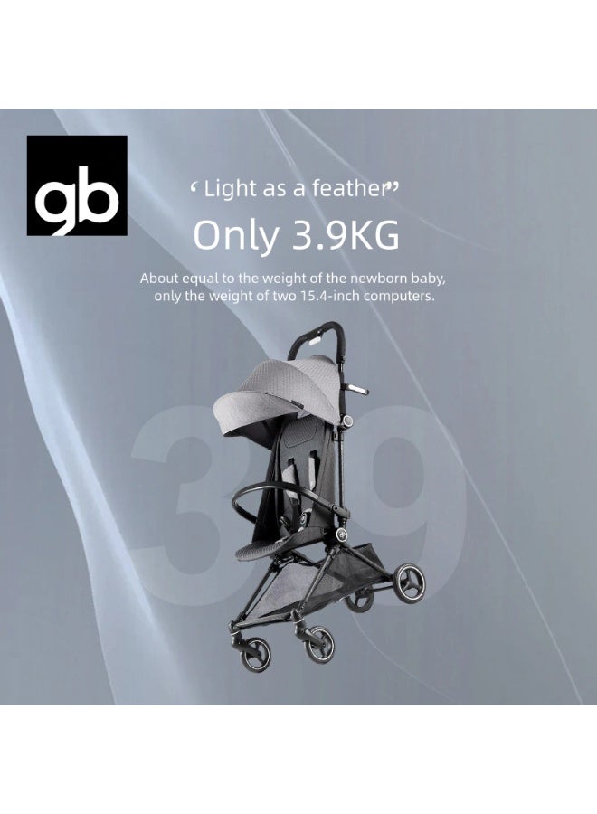 جي بي عربة أطفال gb FYN فائقة الخفة، وزنها 3.9 كجم، مصنوعة من ألياف الكربون، صغيرة الحجم وقابلة للطي، مناسبة للسفر بالطائرة، مزودة بمظلة حماية من الأشعة فوق البنفسجية بدرجة 50+، وحزام أمان خماسي النقاط، مثالية للسفر والاستخدام اليومي، لون رمادي داكن - Image 5